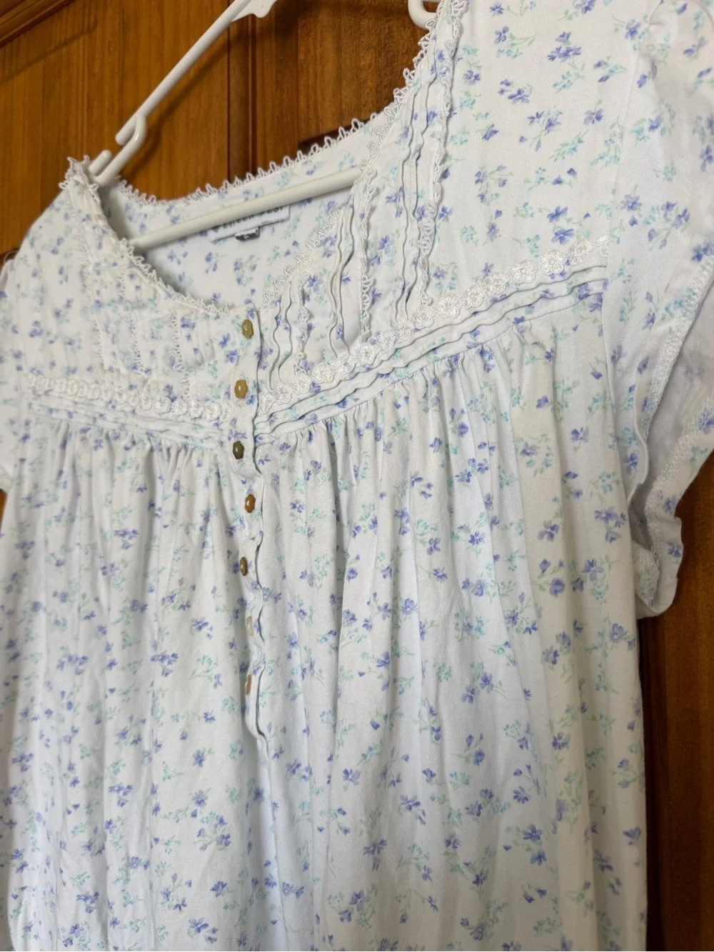 Eileen West soft floral